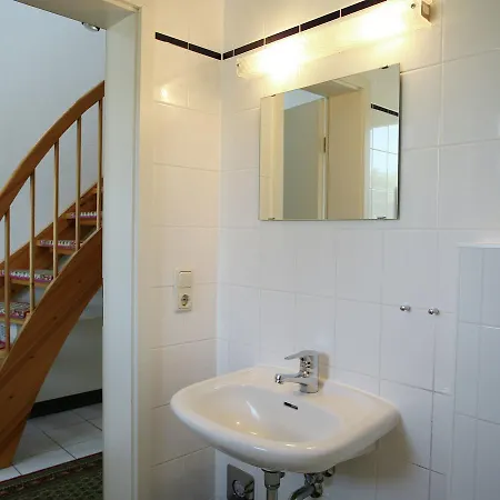 Dom wakacyjny Spacious Holiday With Terrace In Strand